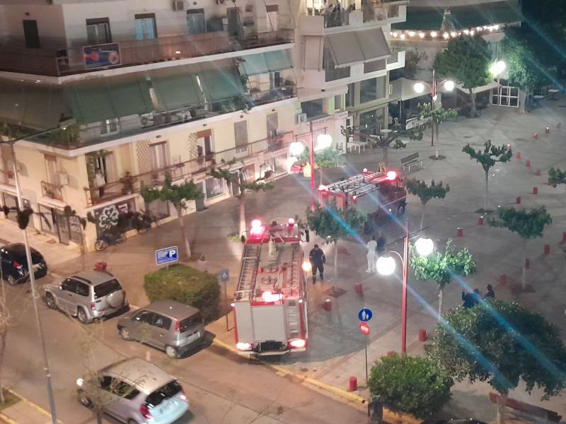 Καλαμάτα: Φωτιά σε μπαλκόνι διαμερίσματος στην πλατεία Ταξιαρχών